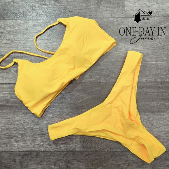 CharmLeaks Cheeky Crop Bikini Swimsuit Size M - Picture 1 of 4